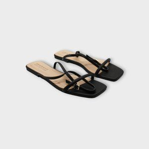 Journee Collection Sandals